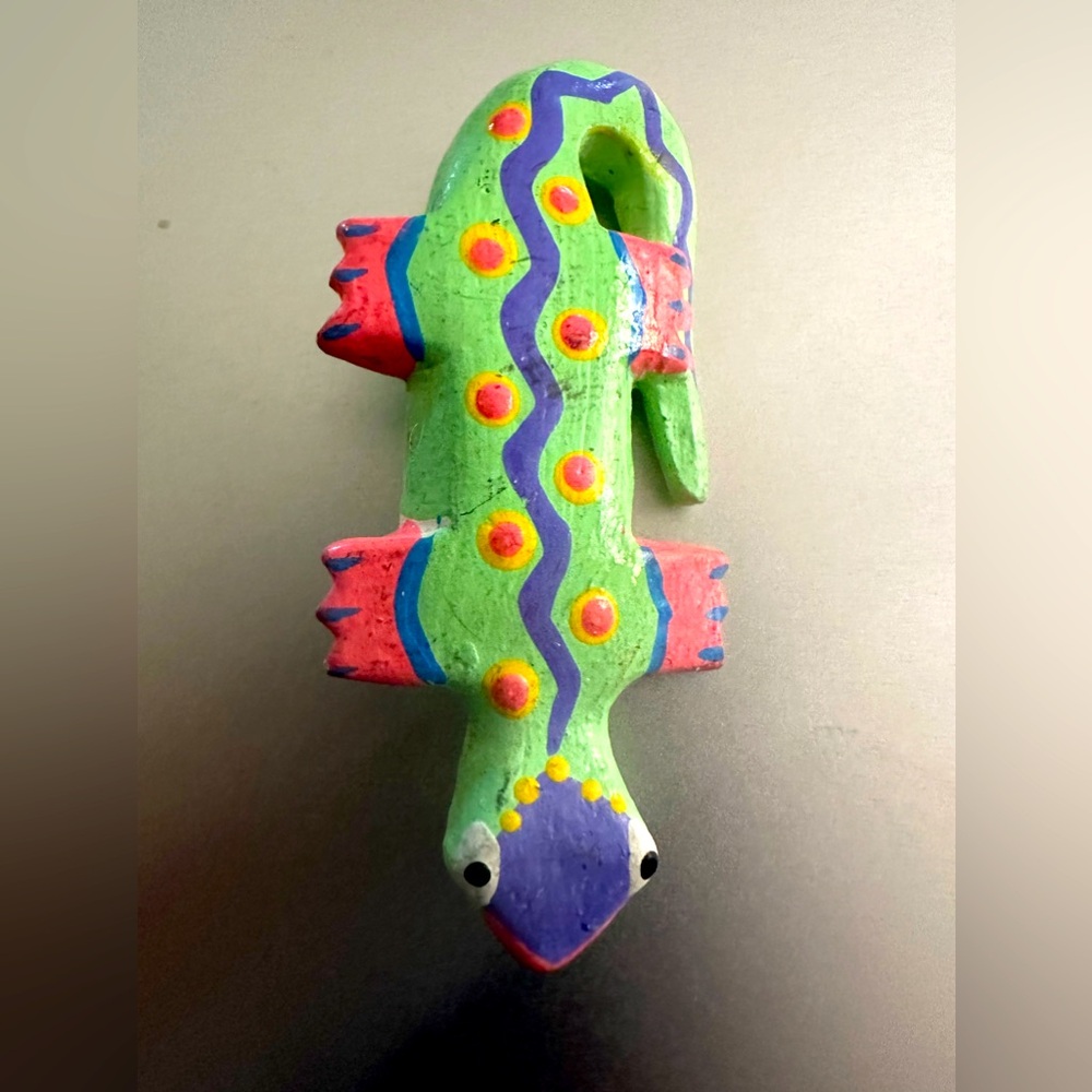 Artist HandPainted Wood Gecko Lizard Chameleon Pin Brooch Handmade Made USA OOAK
